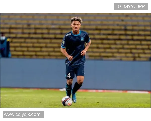 前法甲后卫故意染黄停赛真相曝光竟是为了见女友